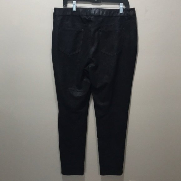 {Chico’s} Faux Suede Knit Pants size 2 - Picture 5 of 10